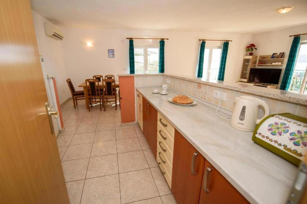 Apartments By The Sea Suhi Potok, Omis - 14555 Jesenice  Zimmer foto