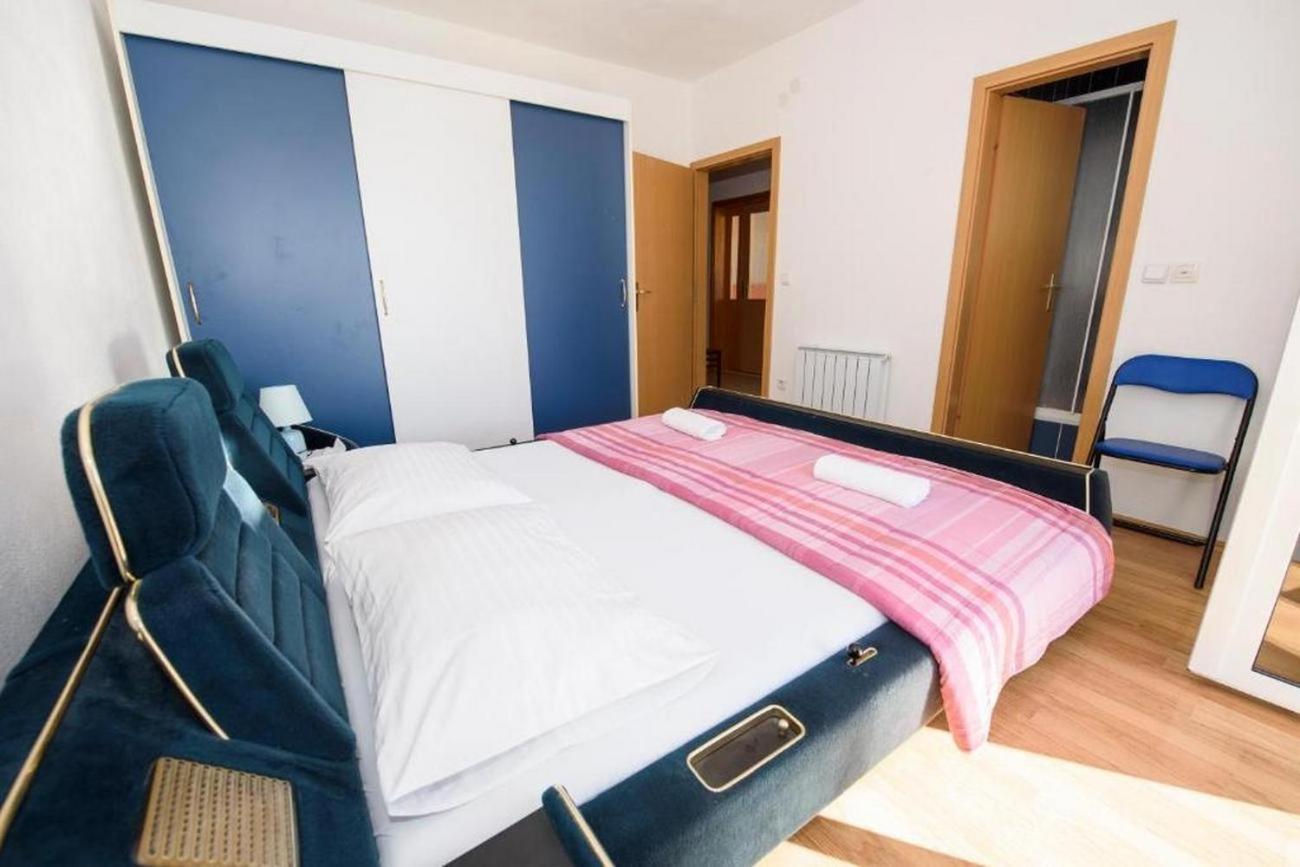 Apartments By The Sea Suhi Potok, Omis - 14555 Jesenice  Zimmer foto